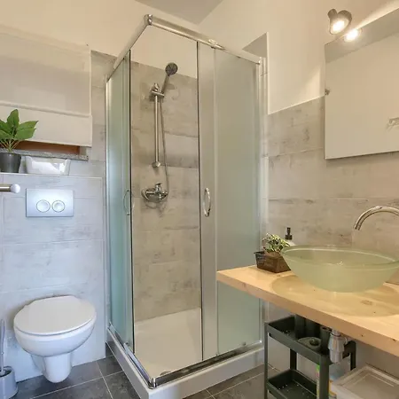 Beautiful Ulika With Private Pool In A Quiet Location