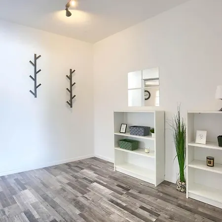 Beautiful Ulika With Private Pool In A Quiet Location