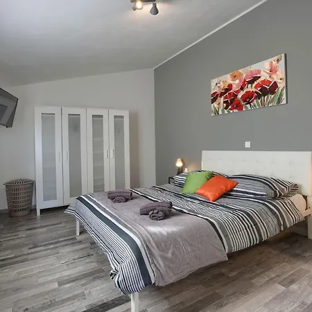 Beautiful Ulika With Private Pool In A Quiet Location Villa Loborika