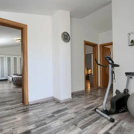 Beautiful Ulika With Private Pool In A Quiet Location *